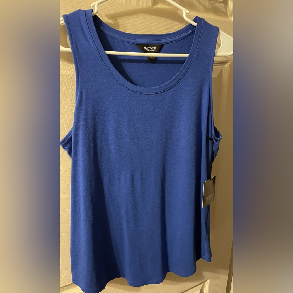 Simply Vera Vera Wang 
Sleeveless Tank 
Pit-Pit 38”
Length from neck tag 24”
NWT